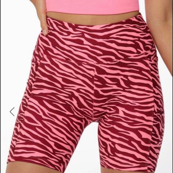 Lorna Jane activewear set animal print - Picture 7 of 8